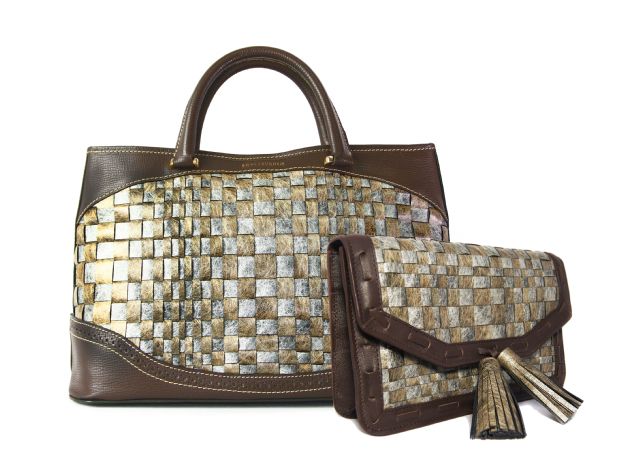 SWEETBURDEN’s designer leather handbags has incredible visual appeal to rival any established brand.