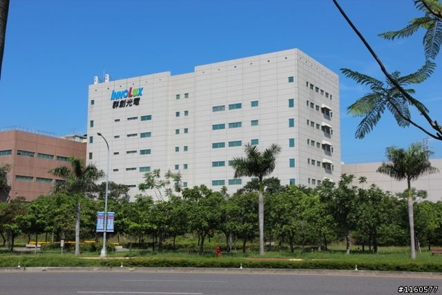 Innolux's facility in Southern Taiwan Science Park where production was affected by a 6.4-magnitude earthquake in early February. (photo from Internet)