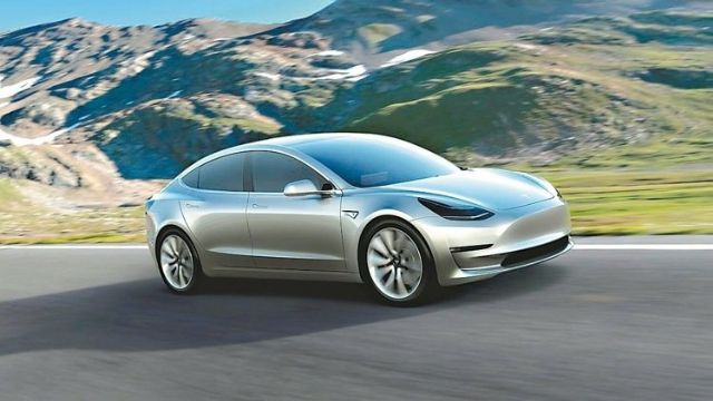 Strong pre-orders for Tesla’s Model 3 electric sports sedan drive Taiwan’s Hota to seek a location in the U.S. to build new capacity for the customer (photo courtesy of UDN.com). 