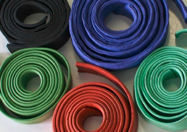 Simon Industry offers optimally engineered formulas of FKM and related advanced rubber materials as a top-caliber supplier in the line (photo courtesy of Simon Industry).