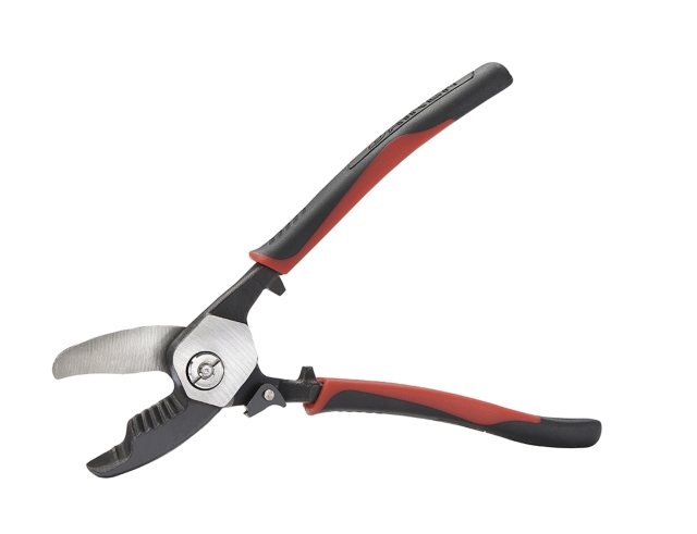 Daiken Tools’ brand new cable cutters are unveiled. 