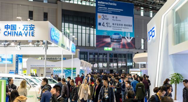 Over 120,000 visitors attended Automechankia Shanghai 2016 (photo courtesy of Messe Frankfurt).