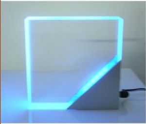 Winlites' stylish LED table lamp.