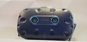 HTC VIVE於CES展前發表嶄新的硬體、軟體和應用內容服務，宣示重新定義VR(虛擬實境)的體驗方式。記者鄒秀明攝影