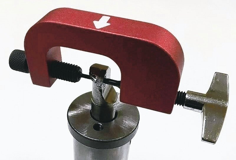復順專利快拆螺絲工具組，只要30秒即可輕鬆將滑牙螺絲拆下。 復順工業／提供