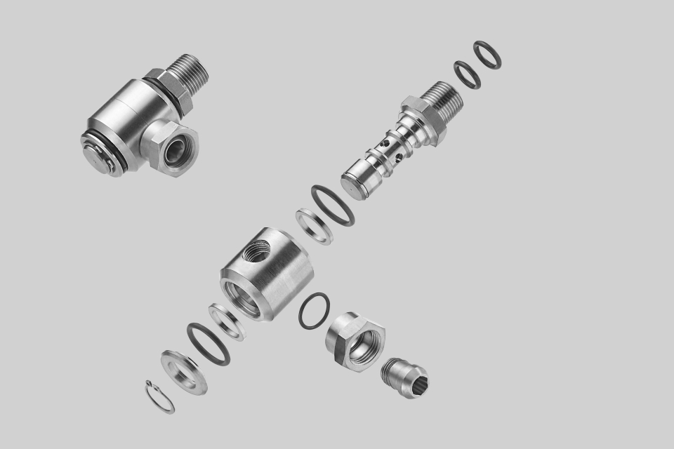 high-pressure rotary adapter (photo provided by VERNAL MANUFACTURING & ENGINEERING CO., LTD. )