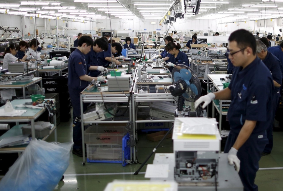 An assembling plant in the North of Japan(photo courtesy of Reuters)