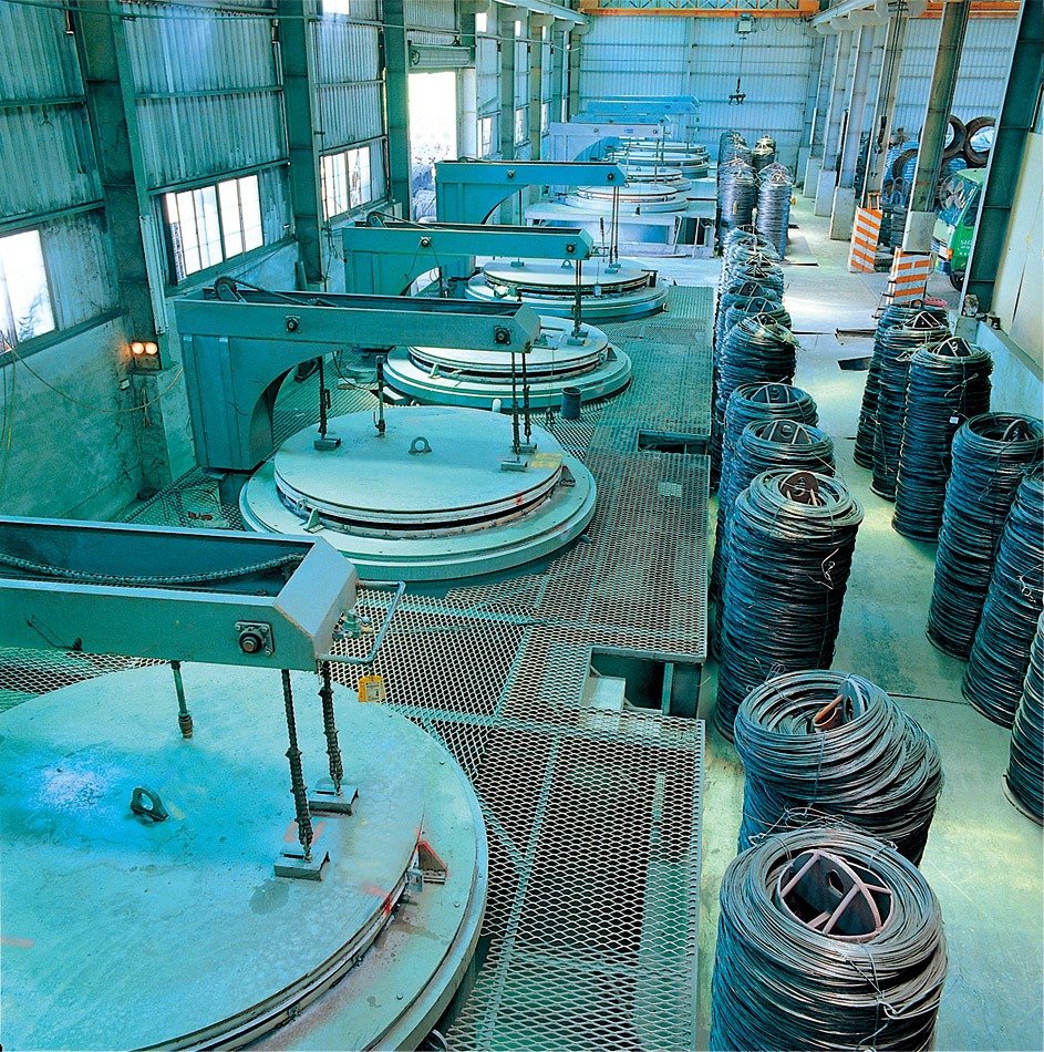 震南鐵新廠第一期試車營運，線材每月產能6500噸、螺絲等扣件產能可達3000噸出口。 業者/提供。