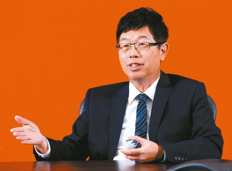 鴻海董事長劉揚偉接受經濟日報專訪。 記者杜建重／攝影
