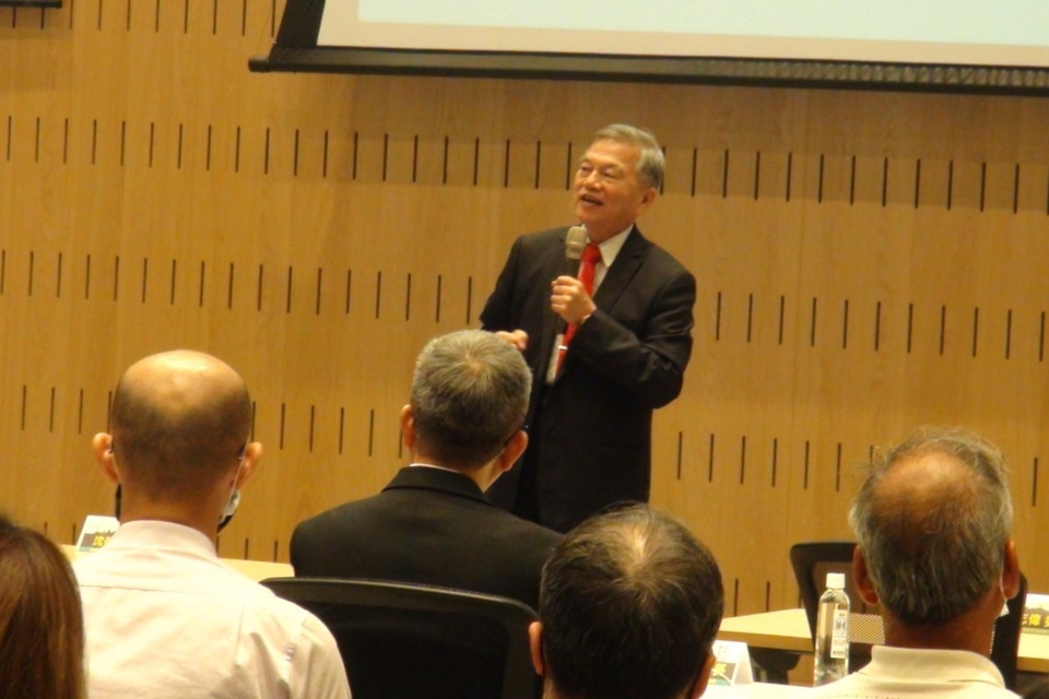 Minister of Economy said the government is going to stand by Taiwan`s fastener industry Minister of Economy said the government is going to stand by Taiwan`s fastener industry