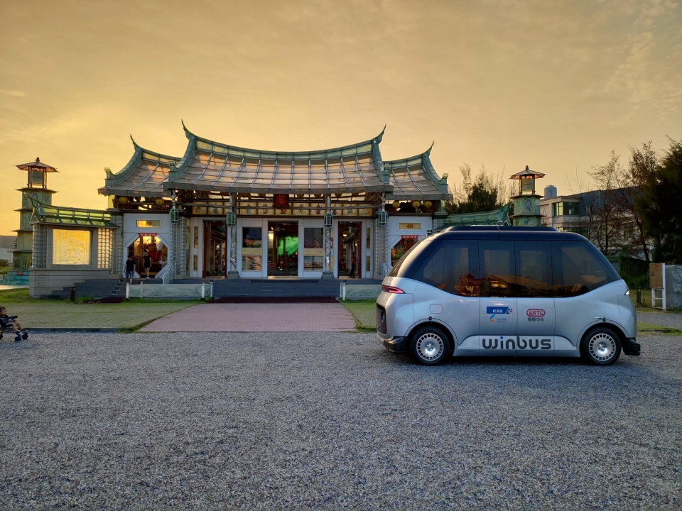 WinBus trial run in LuKang- the first approved case of Unmanned Vehicles Technology Innovative Experimentation Act (Photo courtesy of ARTC)