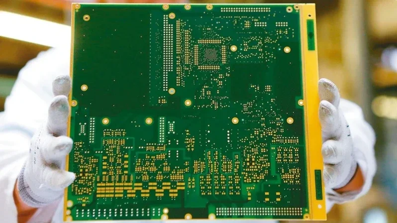 5G and EV Demand Bolstering Surprising PCB Sector Growth in 2020</h2>