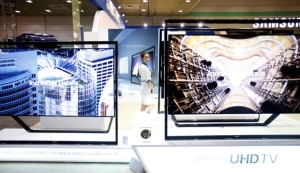 Monitor panel exports hit hard by parts shortages and Samsung exit</h2>