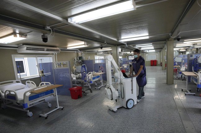 北京政府傳出對醫院發出指引，要求X光等醫療設備的國產化比率。 美聯社
