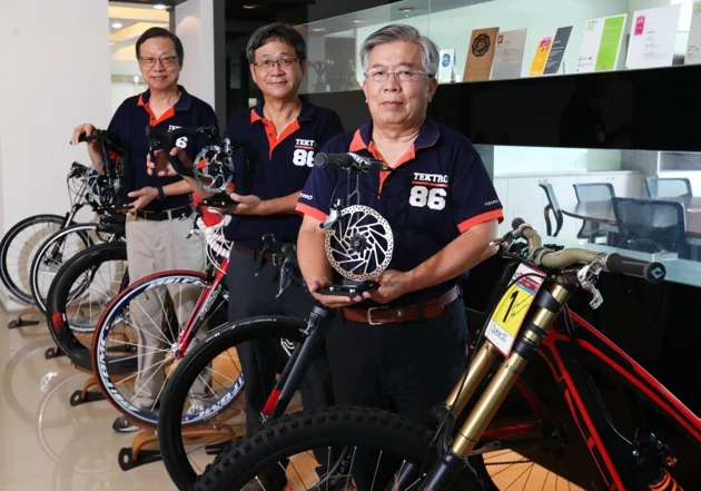 彥豪金屬三位創辦人：陳永煌、蔡賜芳、陳澤民（左起）。(圖檔來源：聯合報系／遠見雜誌提供)
