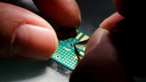 Semiconductor chip. Photo source: UDN/Reuters