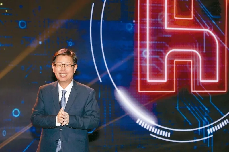 Foxconn Chairman Young Liu suggests that Taiwan's export value bottoming out may occur earlier, in Q3. (Photo courtesy of United Daily News)