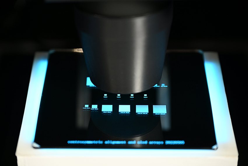 高準確性二合一的「Micro LED顯示模組快速檢測技術」，突破傳統100度光源角度檢測，擴大至120度，相較於傳統設備提升50%量測效率。 工研院/提供