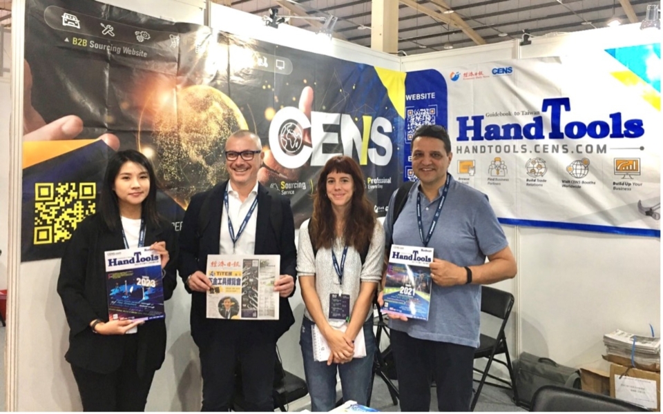 With the assistance of Economic Daily News/CENS, the French buyer quickly identified the desired product and connected with the relevant supplier. (Photo courtesy of Ralph Yang)