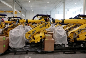 日本机械手臂大厂发那科（Fanuc）在美国工厂的机器手臂存货。路透