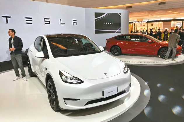 美国电动车大厂特斯拉公布，2023年第4季交车量和生产量双双优于预期。 （美联社）