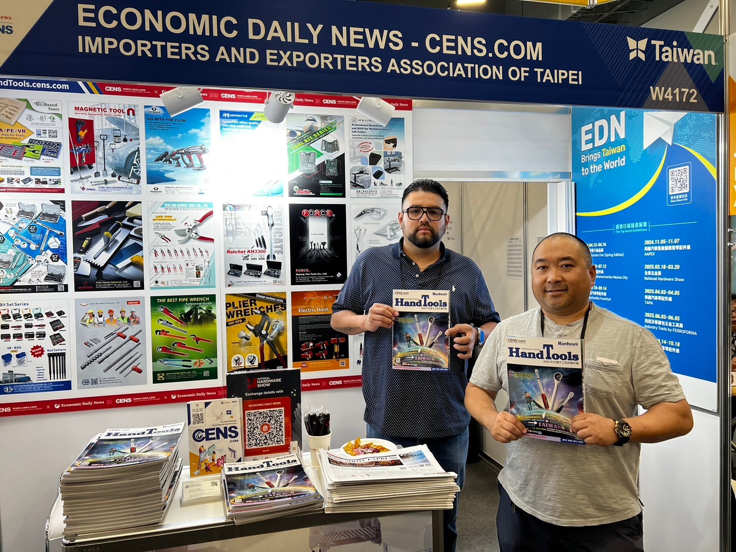CENS highlighted its industry-focused publications, Taiwan Hand Tools and Taiwan Industrial Suppliers (TIS), at NHS 2024, providing buyers with a comprehensive overview of Taiwan's latest hardware innovations. 
(Photo courtesy of CENS)