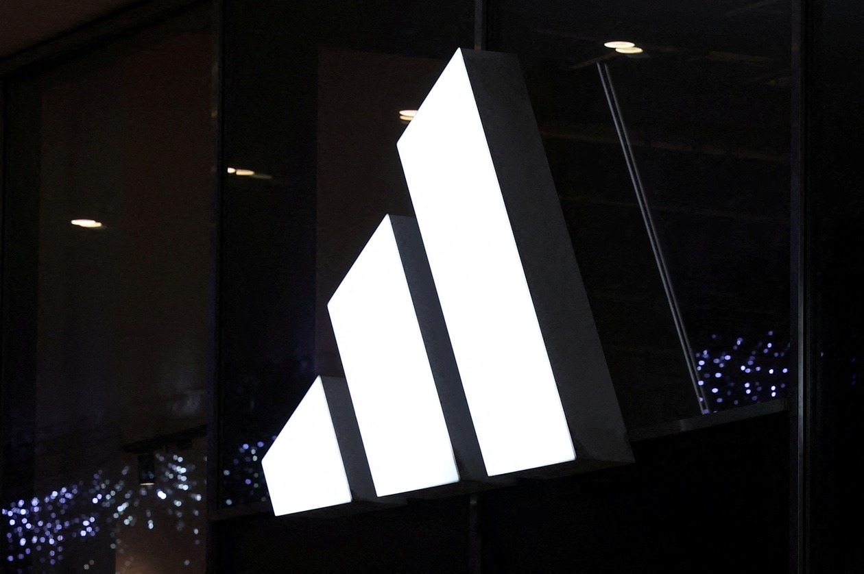 全球運動鞋品牌龍頭愛迪達（Adidas）近期對台灣供應鏈大拉貨。路透