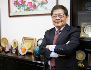 照明公会第十三届理事长李世宗认为，面对中国与东南亚竞争，台厂在品质与系统客制化方面仍具相当优势。 曹佳荣／摄影