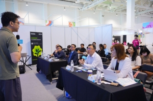 展会至今已协助国内外新创与潜在合作伙伴，完成数百次的商务媒合与讨论。