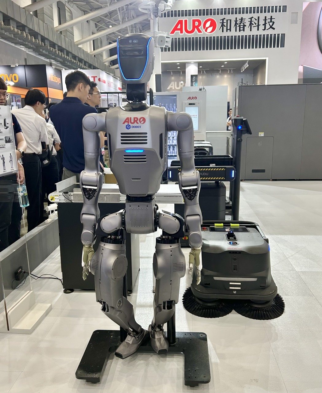 行政院長卓榮泰表示，機器人產業將成台灣藍海契機。記者宋健生/攝影
