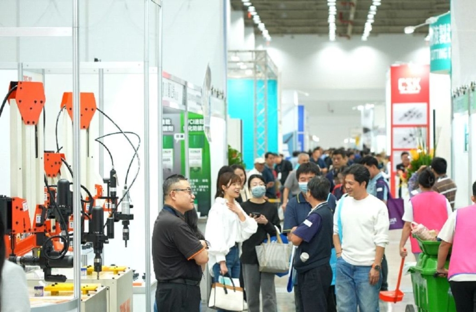台中工具機暨智慧製造展在TICEC登場，吸引參觀人潮。圖／外貿協會提供