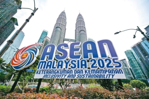 中经院今天发布2017─2024年的东协投资趋势调查报告，显示全球与台商在东协的投资均呈现大幅攀升，也凸显供应链在地缘政治压力下的重新洗牌。（法新社）