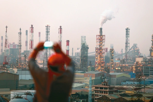 環境部昨（18）日預告高碳洩漏審核原則，共四種資格要件，符合者碳費可打兩折計算。聯合報系資料照