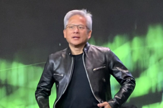 輝達執行長黃仁勳表示，AI工廠將帶動儲存、記憶體及網路晶片協同升級，整體產業鏈將進入高速擴張期。 記者簡永祥／攝影