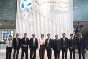 日本北海道苫小牧市金泽俊市长一行日前赴金属中心参访交流。照片／金属中心提供