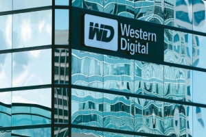 威腾电子唱旺产业后市，法人看好金宝、泰金宝、广明等硬碟代工协力厂将迎来更多商机。（路透）