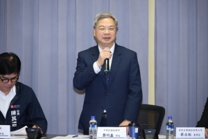 经济部部长龚明鑫南下主持扣件产业座谈会，与9家扣件业者交流。 产发署/提供应