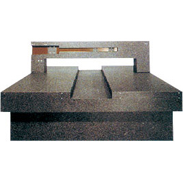 GRANITE MACHINERY TABLE