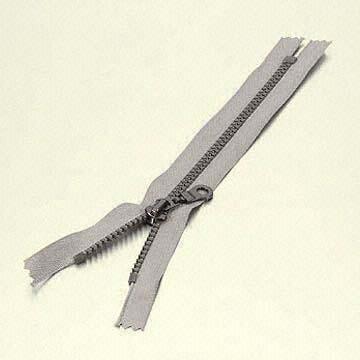 No. 5 Plastic Zipper No. 5 Plastic Zipper