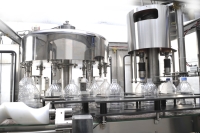 Liquid Filling and capping machine