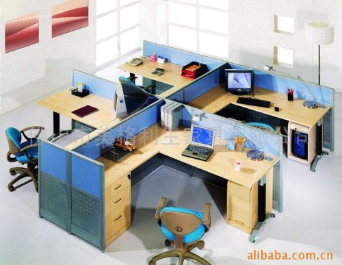 With Rhe District To Four Screens With Rhe District To Four Screens