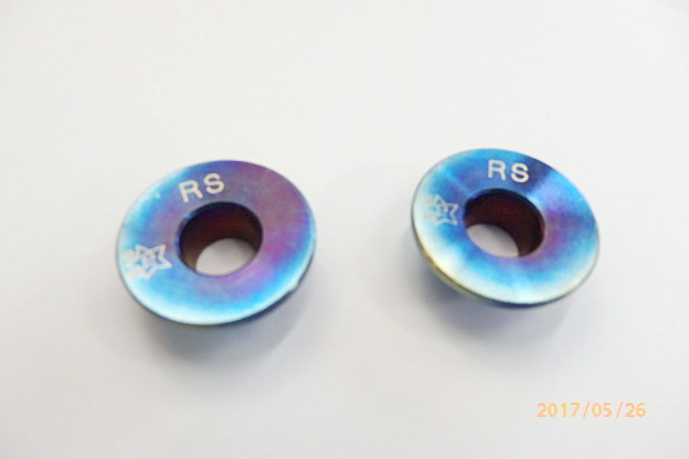 RS 100, 钛帽 RS 100, 钛帽