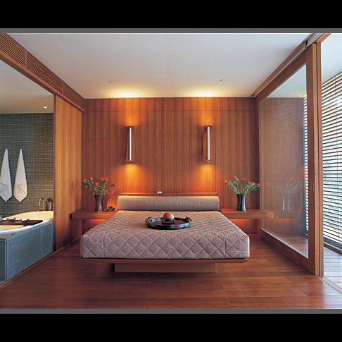 實木材質搭配的複合材料的飯店房間組合傢俱