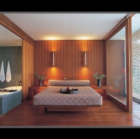 實木材質搭配的複合材料的飯店房間組合傢俱
