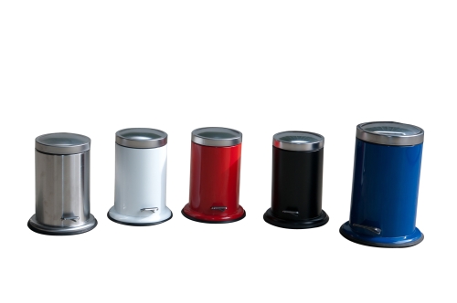 Plain Pedal-operated Bin