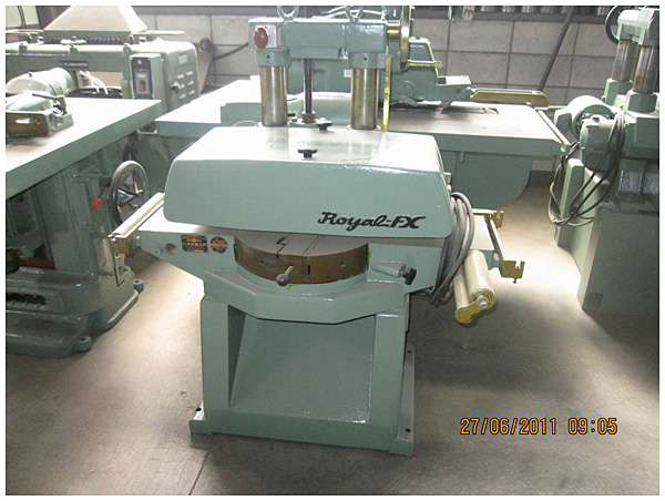 Horizontal Veneer Slicer