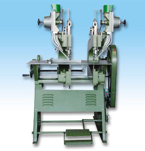 Double-Rivet Riveting Machine Double-Rivet Riveting Machine