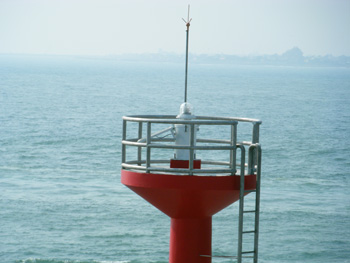 Solar-powered LED Guiding Lamp