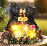 Solar Kiss Black Bear