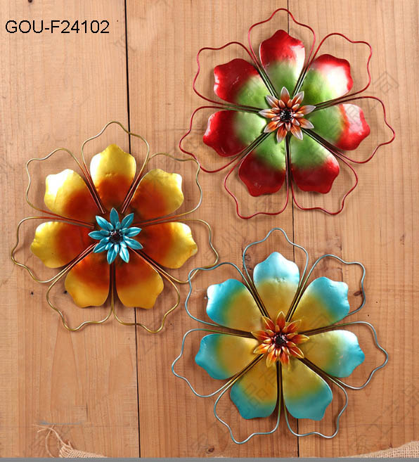 METAL FLOWER DÉCOR
